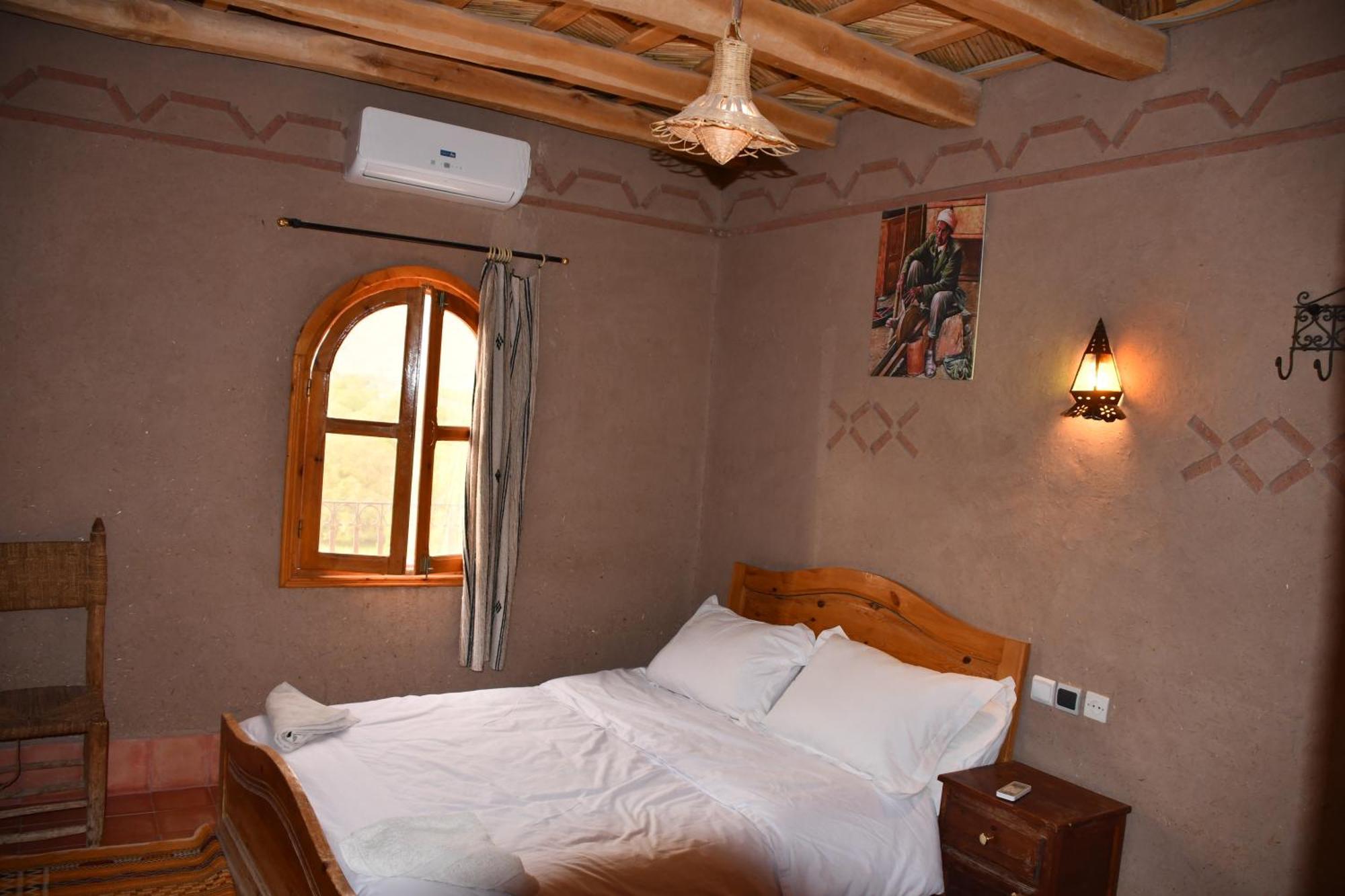 Bou Drarar Gite D'Etape Tamaloute Bed & Breakfast エクステリア 写真