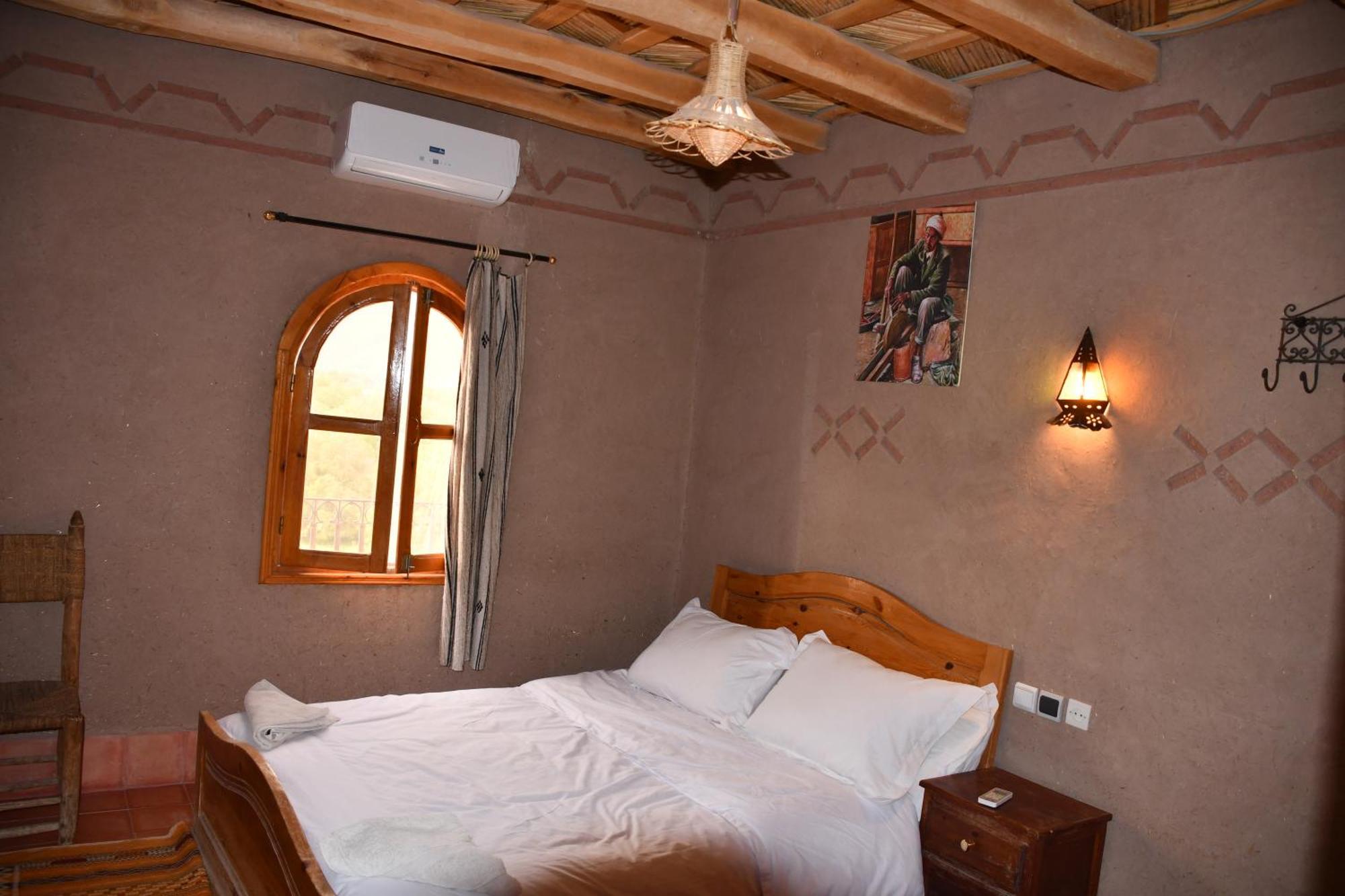 Bou Drarar Gite D'Etape Tamaloute Bed & Breakfast エクステリア 写真