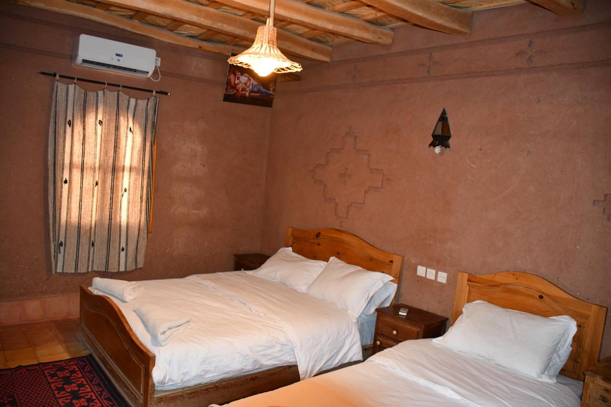 Bou Drarar Gite D'Etape Tamaloute Bed & Breakfast エクステリア 写真